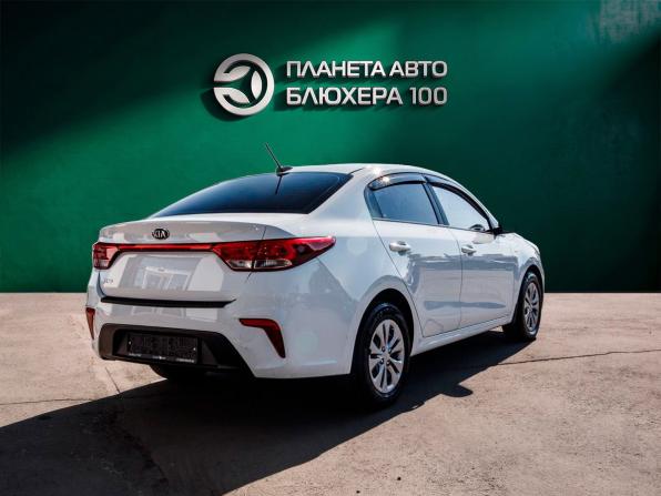 Kia Rio IV Рестайлинг с пробегом 2020 года, цена 1 430 000 рублей, 99792 км, седан, Автокод Объявления
