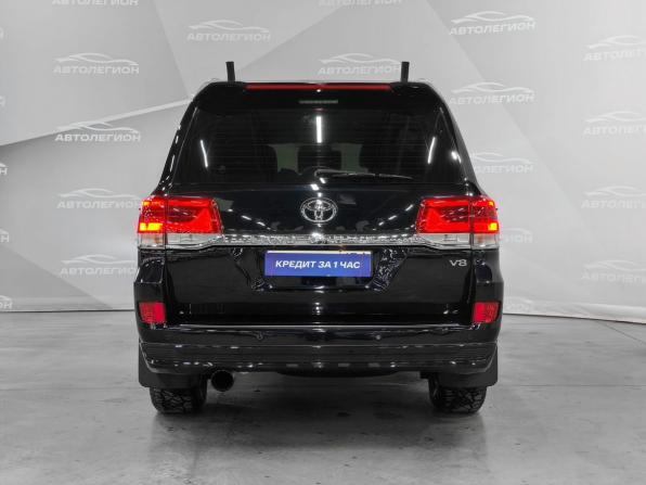 Toyota Land Cruiser 200 Series Рестайлинг 1 с пробегом 2012 года, цена 4 150 000 рублей, 200000 км, внедорожник, Автокод Объявления