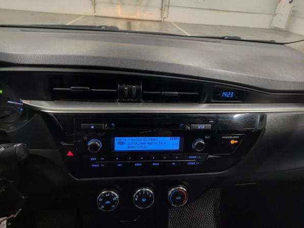 Toyota Corolla XI (E160 E170 E180) с пробегом 2014 года, цена 1 070 000 рублей, 176925 км, седан, Автокод Объявления
