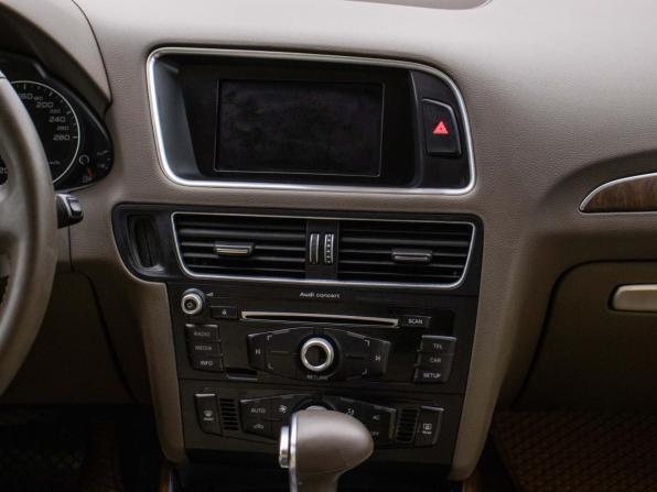 Audi Q5 I (8R) Рестайлинг с пробегом 2012 года, цена 1 730 000 рублей, 210581 км, внедорожник, Автокод Объявления