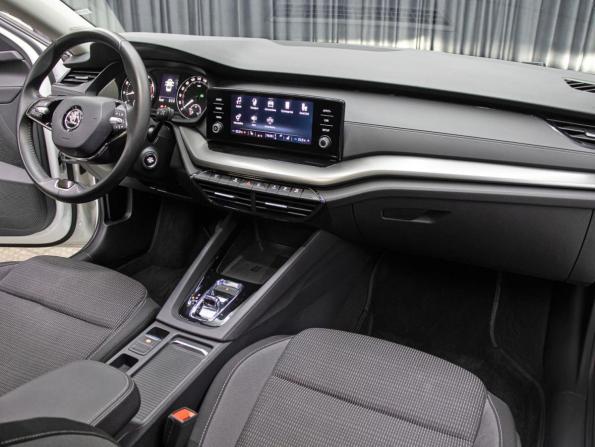 Skoda Octavia IV (A8) с пробегом 2020 года, цена 2 449 000 рублей, 76253 км, лифтбек, Автокод Объявления