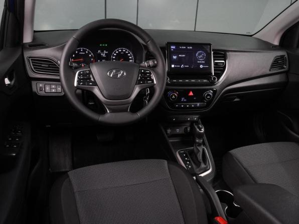 Hyundai Solaris II Рестайлинг с пробегом 2021 года, цена 1 839 000 рублей, 36510 км, седан, Автокод Объявления