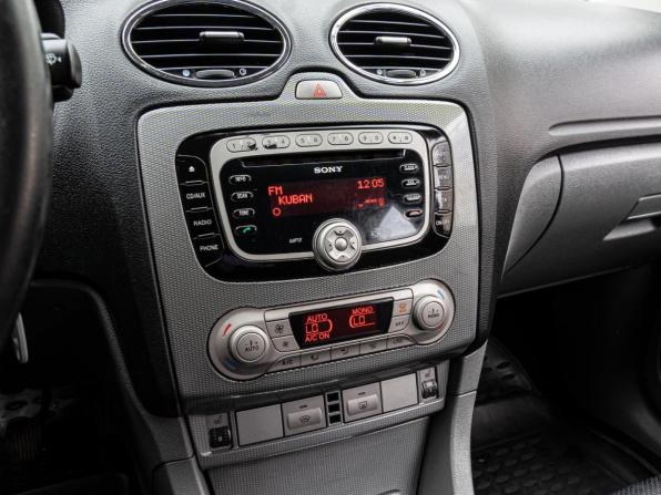 Ford Focus II Рестайлинг с пробегом 2010 года, цена 755 000 рублей, 295637 км, седан, Автокод Объявления
