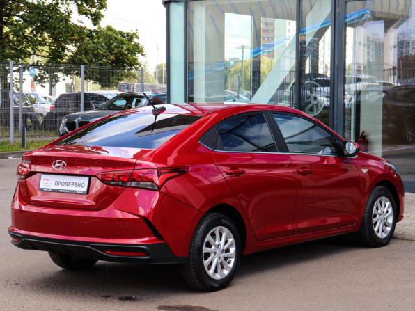 Hyundai Solaris II Рестайлинг с пробегом 2021 года, цена 1 729 000 рублей, 73493 км, седан, Автокод Объявления