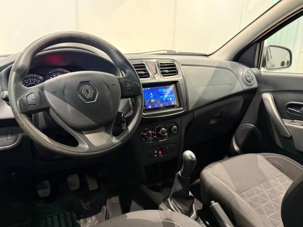Renault Sandero II с пробегом 2015 года, цена 795 000 рублей, 168001 км, хэтчбек, Автокод Объявления