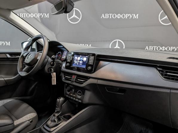 Skoda Rapid II с пробегом 2021 года, цена 1 350 000 рублей, 127265 км, лифтбек, Автокод Объявления