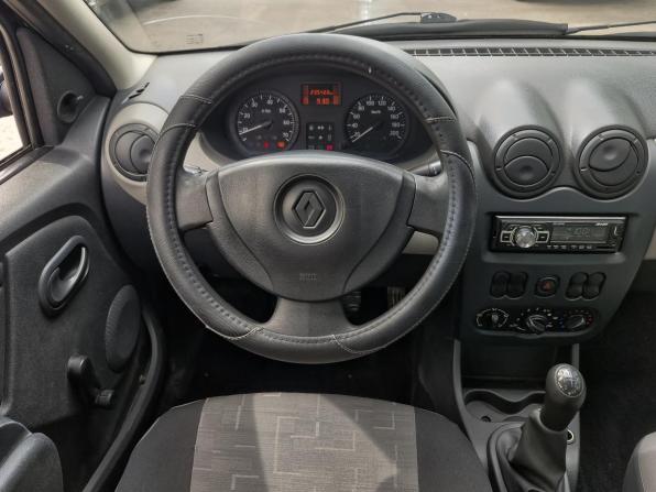 Renault Logan I Рестайлинг с пробегом 2015 года, цена 320 000 рублей, 235422 км, седан, Автокод Объявления