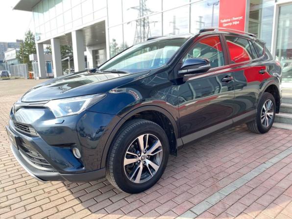 Toyota RAV4 IV (XA40) Рестайлинг с пробегом 2017 года, цена 2 270 000 рублей, 140953 км, внедорожник, Автокод Объявления