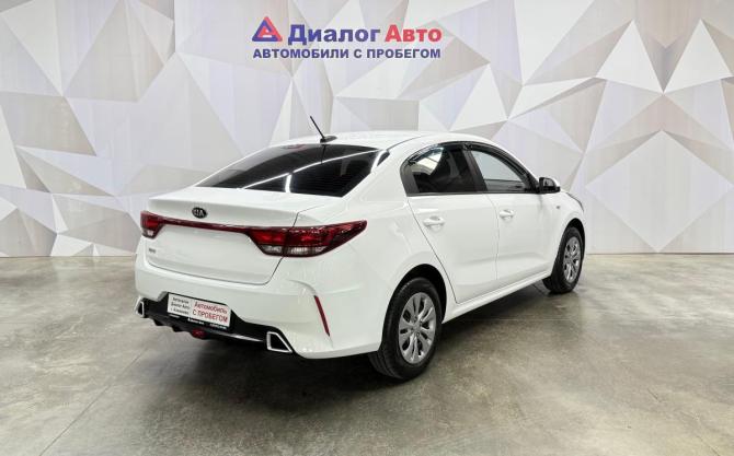 Kia Rio IV Рестайлинг с пробегом 2021 года, цена 1 460 000 рублей, 78227 км, седан, Автокод Объявления