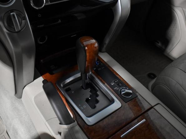 Toyota Land Cruiser 200 Series Рестайлинг 1 с пробегом 2012 года, цена 3 049 000 рублей, 317237 км, внедорожник, Автокод Объявления
