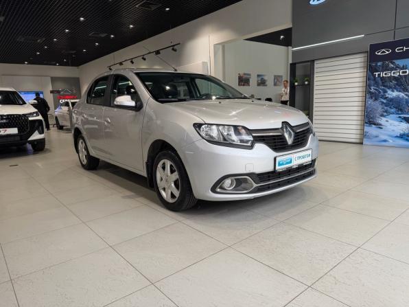 Renault Logan II с пробегом 2014 года, цена 630 000 рублей, 179738 км, седан, Автокод Объявления