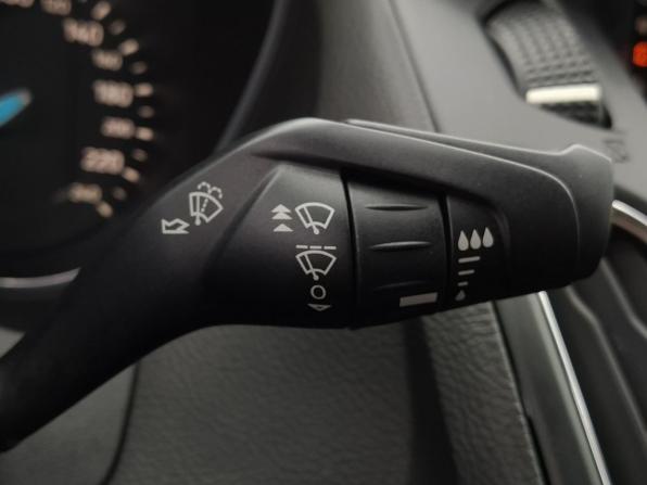 Ford Focus III Рестайлинг с пробегом 2019 года, цена 1 389 000 рублей, 56500 км, седан, Автокод Объявления