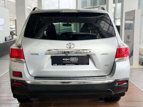 Toyota Highlander II (XU40) Рестайлинг с пробегом 2012 года, цена 1 749 000 рублей, 136137 км, внедорожник, Автокод Объявления