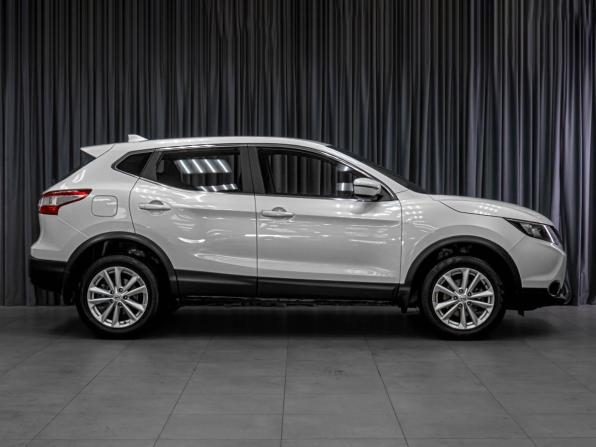 Nissan Qashqai II с пробегом 2018 года, цена 1 729 000 рублей, 83335 км, внедорожник, Автокод Объявления