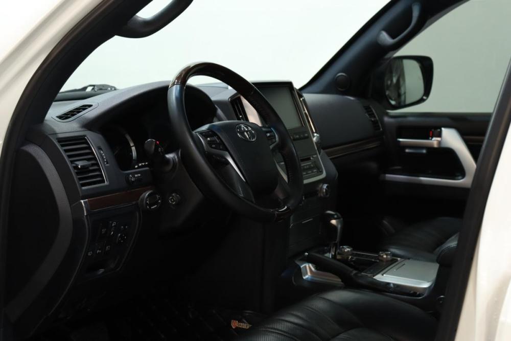 Toyota Land Cruiser 200 Series Рестайлинг 2 Сургут  - изображение 34