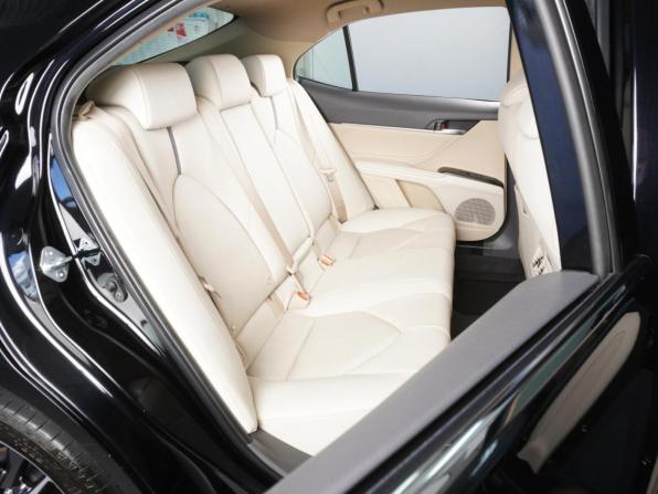 Toyota Camry VIII (XV70) Рестайлинг с пробегом 2021 года, цена 3 685 000 рублей, 50794 км, седан, Автокод Объявления