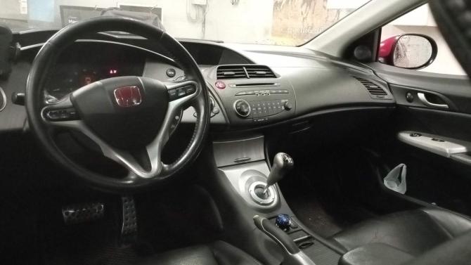 Honda Civic VIII Рестайлинг с пробегом 2008 года, цена 660 000 рублей, 177632 км, хэтчбек, Автокод Объявления