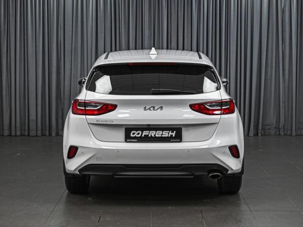 Kia Ceed III Рестайлинг с пробегом 2021 года, цена 2 248 750 рублей, 32944 км, хэтчбек, Автокод Объявления