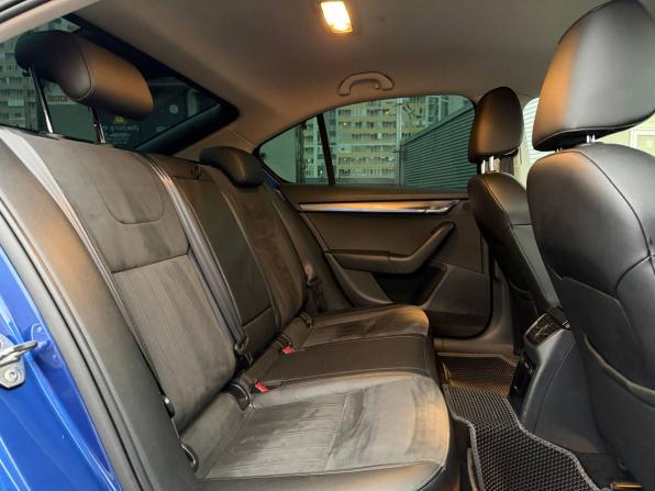 Skoda Octavia III (A7) Рестайлинг с пробегом 2018 года, цена 1 835 000 рублей, 113000 км, лифтбек, Автокод Объявления