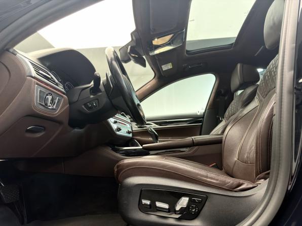 BMW 7 серии VI (G11/G12) с пробегом 2017 года, цена 3 759 000 рублей, 213608 км, седан, Автокод Объявления