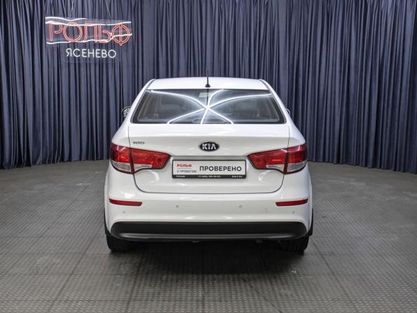 Kia Rio III Рестайлинг с пробегом 2016 года, цена 1 198 000 рублей, 88242 км, седан, Автокод Объявления