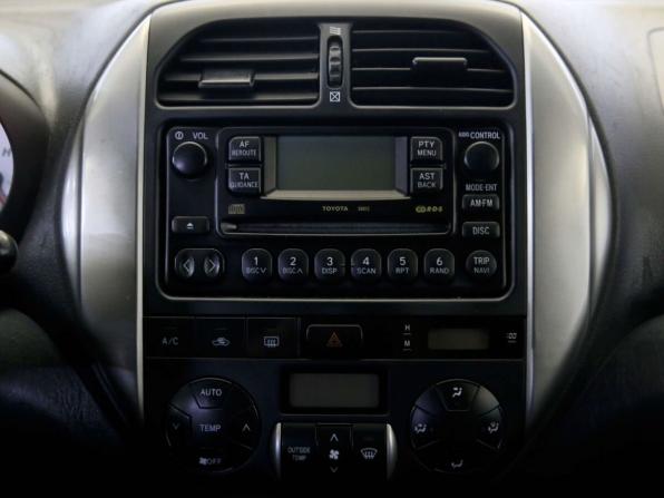 Toyota RAV4 II (XA20) Рестайлинг с пробегом 2004 года, цена 690 000 рублей, 302488 км, внедорожник, Автокод Объявления