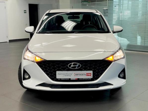 Hyundai Solaris II Рестайлинг с пробегом 2022 года, цена 1 541 000 рублей, 88001 км, седан, Автокод Объявления