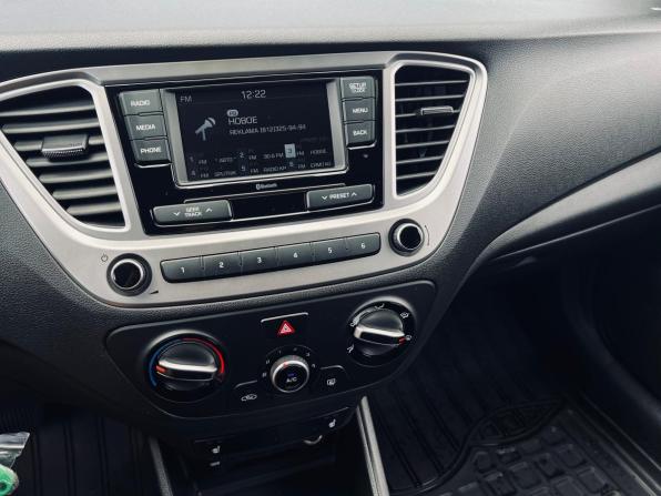 Hyundai Solaris II Рестайлинг с пробегом 2021 года, цена 1 450 000 рублей, 128000 км, седан, Автокод Объявления