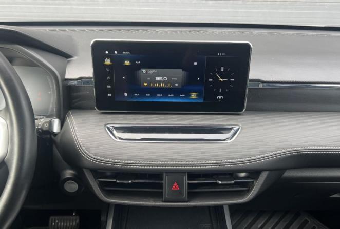 Haval Jolion I с пробегом 2023 года, цена 1 825 000 рублей, 41800 км, внедорожник, Автокод Объявления