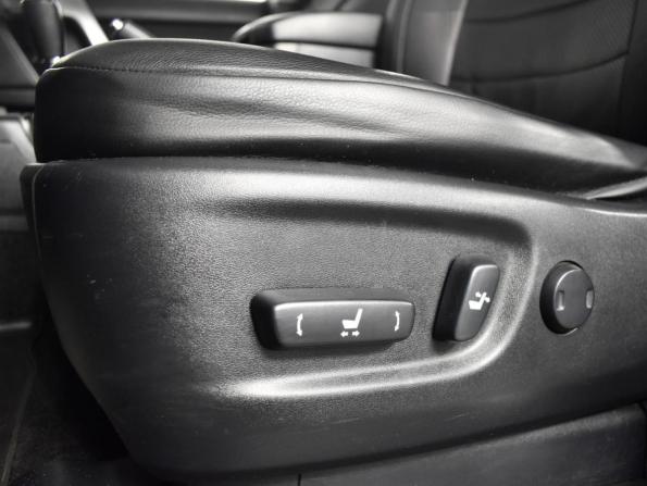 Toyota Land Cruiser Prado 150 Series Рестайлинг 1 с пробегом 2014 года, цена 3 464 900 рублей, 343724 км, внедорожник, Автокод Объявления