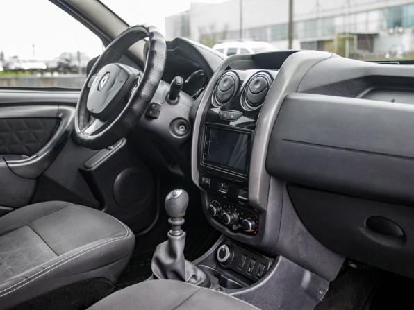 Renault Duster I Рестайлинг с пробегом 2016 года, цена 878 000 рублей, 396090 км, внедорожник, Автокод Объявления