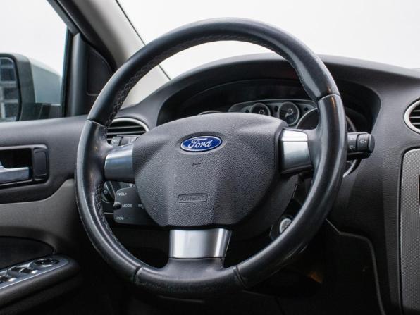 Ford Focus II Рестайлинг с пробегом 2009 года, цена 565 000 рублей, 151821 км, седан, Автокод Объявления