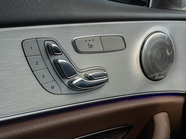 Mercedes-Benz E-Класс V (W213 S213 C238) Рестайлинг с пробегом 2020 года, цена 4 400 000 рублей, 81605 км, седан, Автокод Объявления