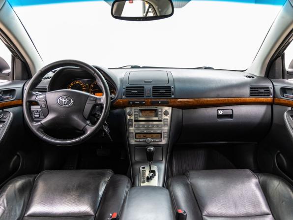 Toyota Avensis II Рестайлинг с пробегом 2006 года, цена 1 038 000 рублей, 196784 км, седан, Автокод Объявления
