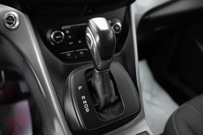 Ford Kuga II с пробегом 2013 года, цена 992 000 рублей, 142812 км, внедорожник, Автокод Объявления
