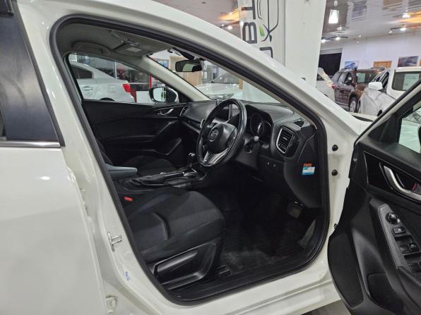 Mazda Axela III с пробегом 2014 года, цена 1 450 000 рублей, 98129 км, седан, Автокод Объявления