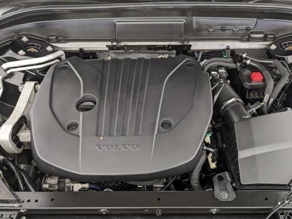 Volvo XC60 II Рестайлинг с пробегом 2021 года, цена 4 260 000 рублей, 77055 км, внедорожник, Автокод Объявления