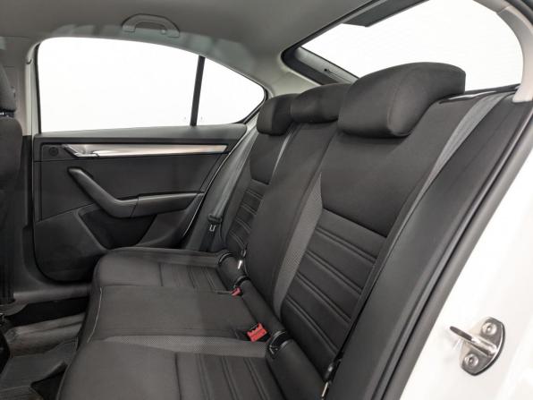 Skoda Octavia III (A7) Рестайлинг с пробегом 2019 года, цена 1 820 000 рублей, 76921 км, лифтбек, Автокод Объявления