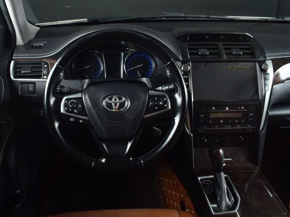 Toyota Camry VII (XV50) Рестайлинг 2 с пробегом 2017 года, цена 2 199 995 рублей, 274743 км, седан, Автокод Объявления