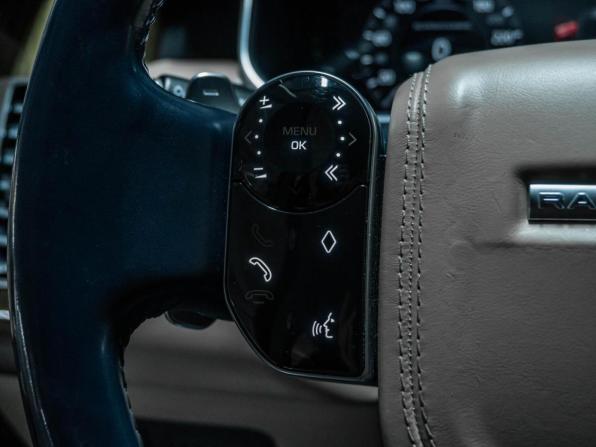 Land Rover Range Rover IV Рестайлинг с пробегом 2018 года, цена 7 035 000 рублей, 239537 км, внедорожник, Автокод Объявления