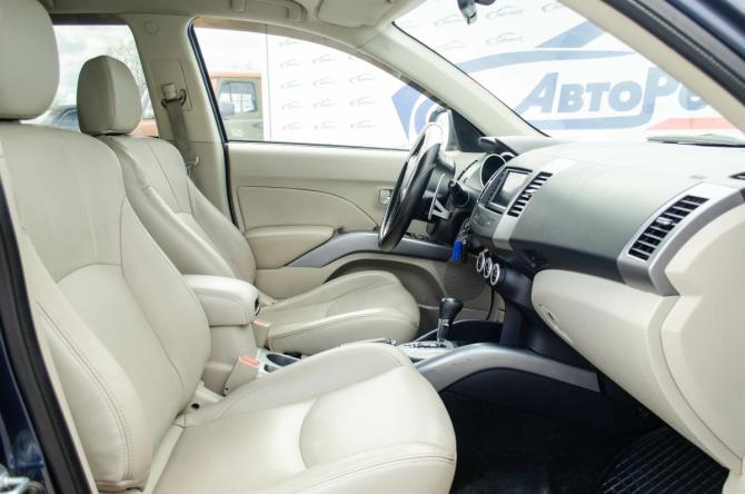 Peugeot 4007 с пробегом 2009 года, цена 899 000 рублей, 180000 км, внедорожник, Автокод Объявления