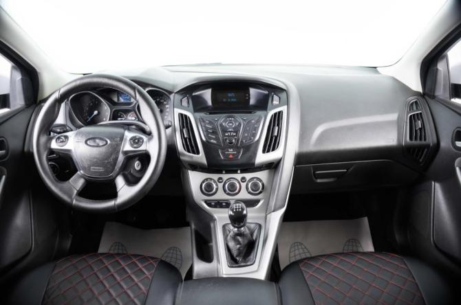 Ford Focus III с пробегом 2013 года, цена 629 000 рублей, 280123 км, хэтчбек, Автокод Объявления