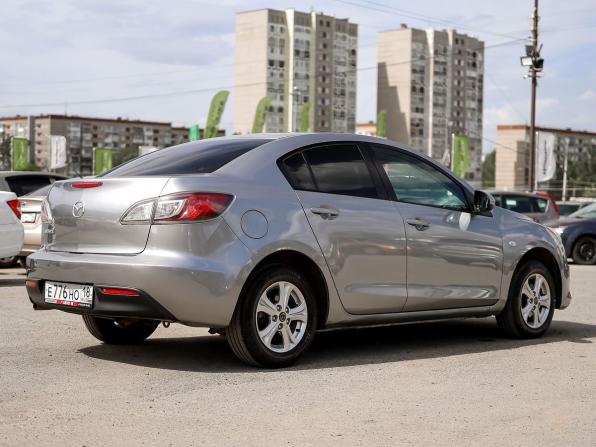 Mazda 3 II (BL) Рестайлинг с пробегом 2011 года, цена 779 000 рублей, 215278 км, седан, Автокод Объявления