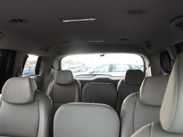 Kia Carnival III с пробегом 2017 года, цена 2 380 000 рублей, 118000 км, минивэн, Автокод Объявления