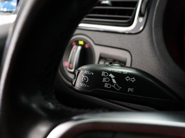 Volkswagen Polo V Рестайлинг с пробегом 2019 года, цена 1 219 000 рублей, 102719 км, седан, Автокод Объявления