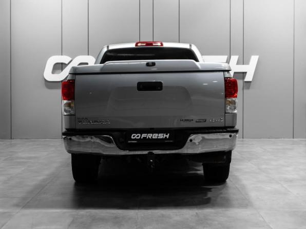 Toyota Tundra II с пробегом 2010 года, цена 3 950 000 рублей, 285688 км, offers.body_type.unknown, Автокод Объявления