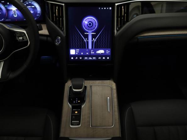 Hongqi HS7 II с пробегом 2025 года, цена 4 350 000 рублей, 6546 км, внедорожник, Автокод Объявления