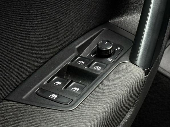 Volkswagen Tiguan II с пробегом 2019 года, цена 2 599 000 рублей, 128038 км, внедорожник, Автокод Объявления