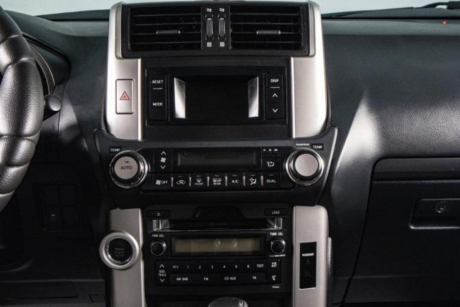 Toyota Land Cruiser Prado 150 Series Рестайлинг 3 с пробегом 2012 года, цена 3 179 000 рублей, 200000 км, внедорожник, Автокод Объявления