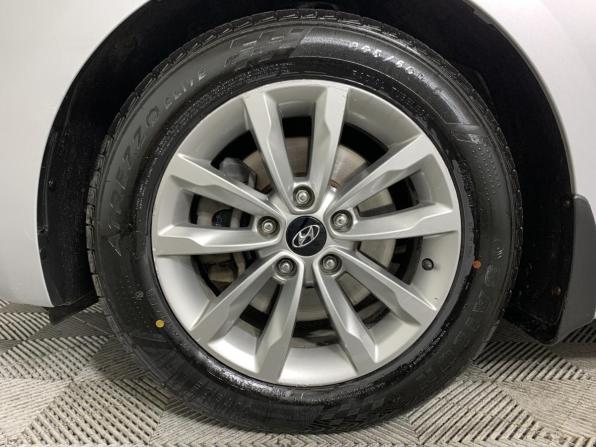 Hyundai i40 I Рестайлинг с пробегом 2016 года, цена 1 090 000 рублей, 213027 км, универсал, Автокод Объявления